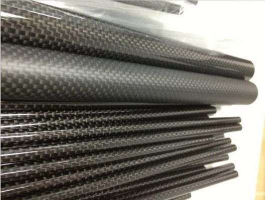 Düşük Ağırlıklı Küçük OD Yuvarlak Karbon Elyaf Tüpleri 6mm 7mm 8mm 10mm 12mm 13mm