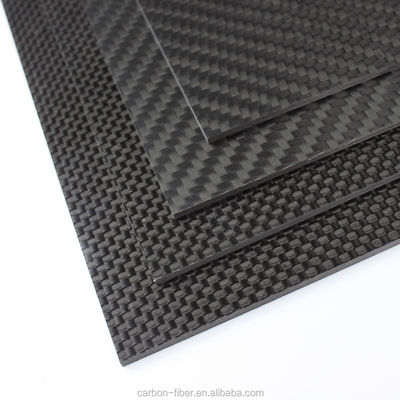 Yüksek Güçlü Rc Karbon Fiber Yaprakları 200x300mm 0.5mm 5mm 4mm 3mm Karbon Fiber Plakası