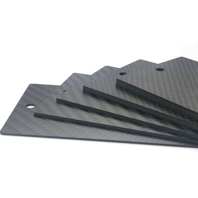 Yüksek Güçlü Rc Karbon Fiber Yaprakları 200x300mm 0.5mm 5mm 4mm 3mm Karbon Fiber Plakası