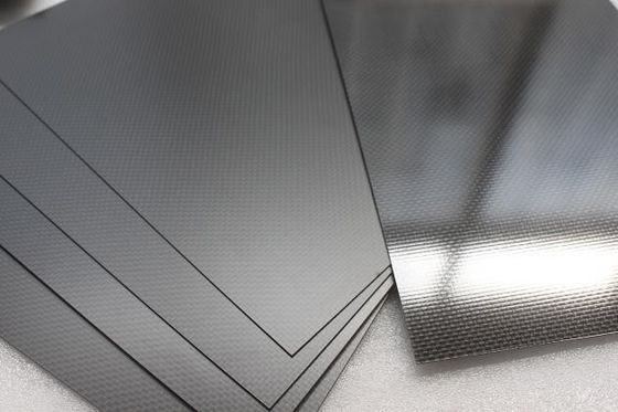 400 mm X 500 mm Büyük üretim 3K Plain Glossy Carbon Fiber Panel