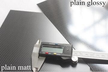 Hafif Ağırlık ve Yüksek Güç 600 * 600mm 3K Plain Matte Carbon Fiber Sheet