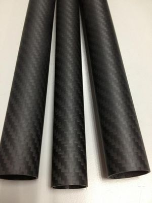 Küçük OD Yuvarlak Kompozit Karbon Fiber Tube Booms 9mm 10mm 11mm 12mm 14mm 15mm 16mm
