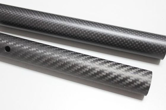 Orta boyutlu OD Yuvarlak karbon fiber yapısal boru 13mm 14mm 15mm 16mm 18mm 19mm