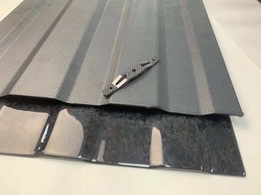 Balıkçılık Makinesine Düşük Profilli Karbon Lifi Tuzlu Su CNC İşleme Karbon Lifi Yaprak